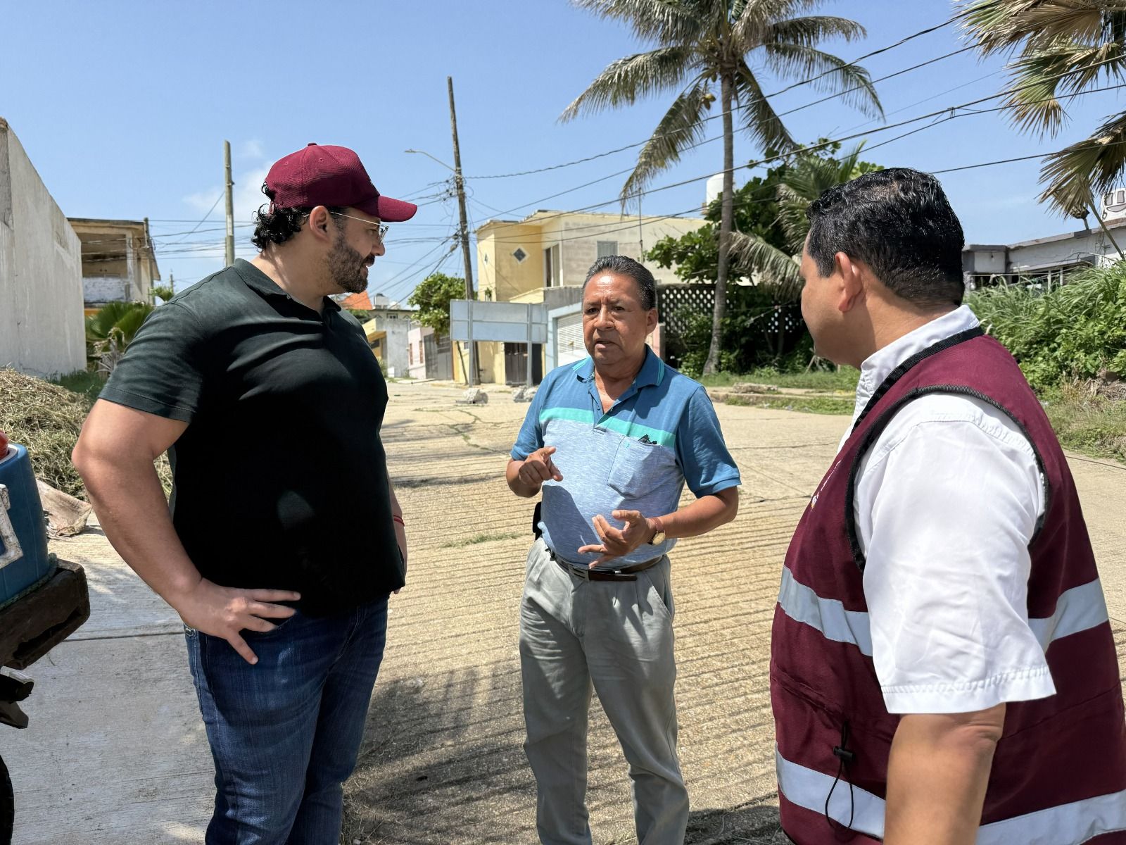 Supervisa Pedro Miguel Rosaldo atención inmediata a socavón en Pensiones