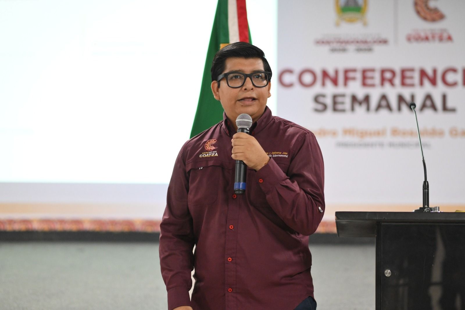 Acercará WhatsApp más de 10 servicios y 102 consultas municipales a ciudadanos de Coatzacoalcos